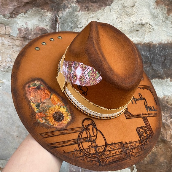 New “HOWDY FALL” Idyllwind OS Hand burned felt hat - Picture 8 of 8